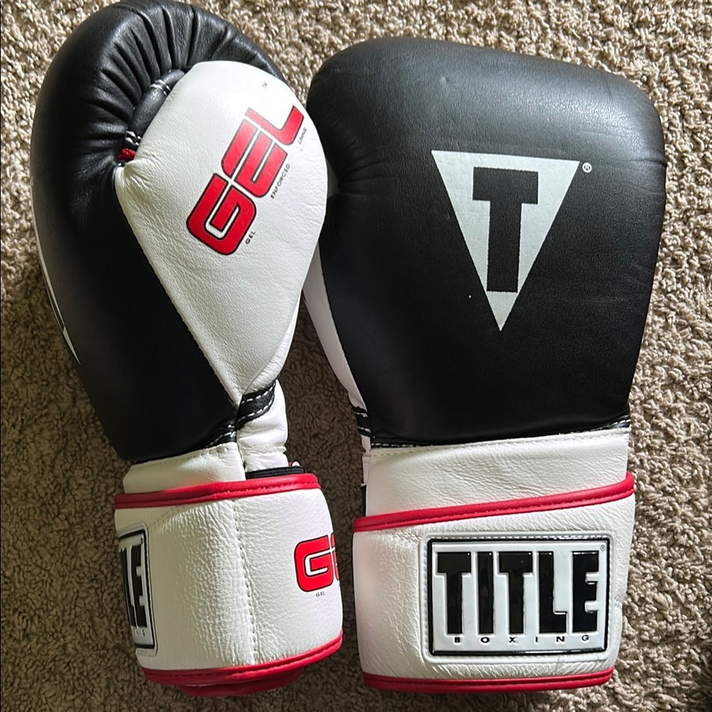 Title Boxing Black and White Gel Gloves